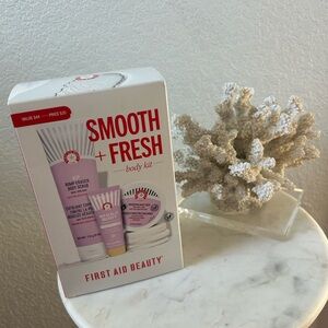 First Aid Beauty Smooth + Fresh Body Kit - White and Pink